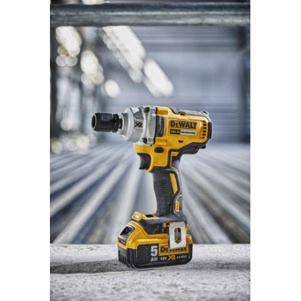 Гайковерт аккумуляторный Dewalt Dcf894n-xj