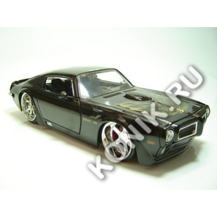 Модель машины в масштабе 1:24 1972 Pontiac Trans Am : DTS Maya (JADA 90787)