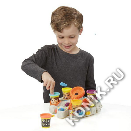 Набор Тысячелетний Сокол, серия PLAY-DOH (Hasbro B0002)